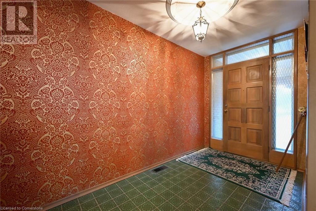 49 Christopher Drive, Hamilton, Ontario  L9B 1G6 - Photo 24 - 40685367