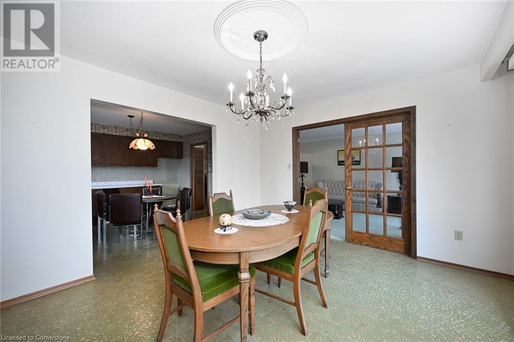 49 Christopher Drive, Hamilton, Ontario  L9B 1G6 - Photo 6 - 40685367