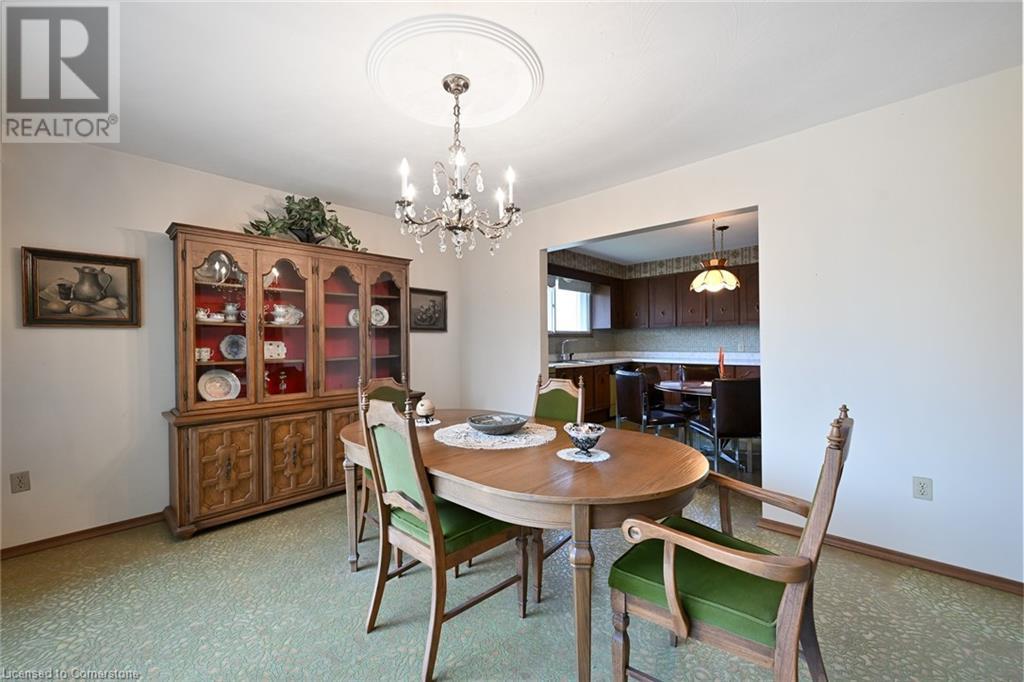 49 Christopher Drive, Hamilton, Ontario  L9B 1G6 - Photo 7 - 40685367