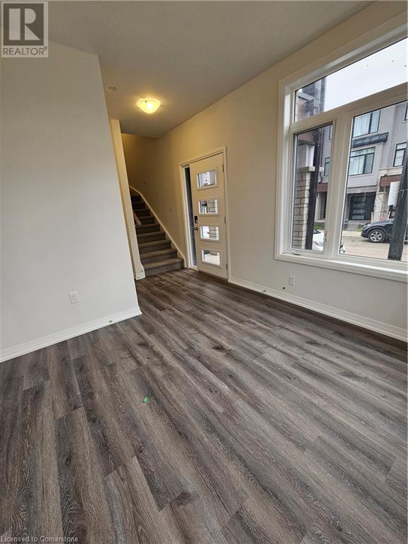 155 Equestrian Way Unit# 144, Cambridge, Ontario  N3E 0E8 - Photo 5 - 40685305