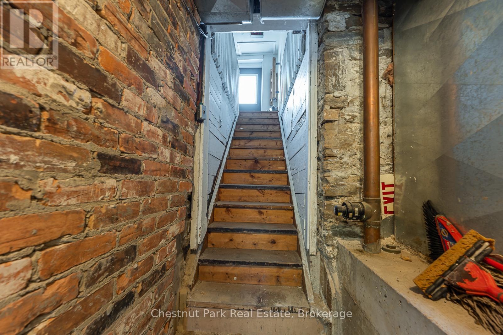 715 2nd Avenue E, Owen Sound, Ontario  N4K 2G9 - Photo 29 - X11893627