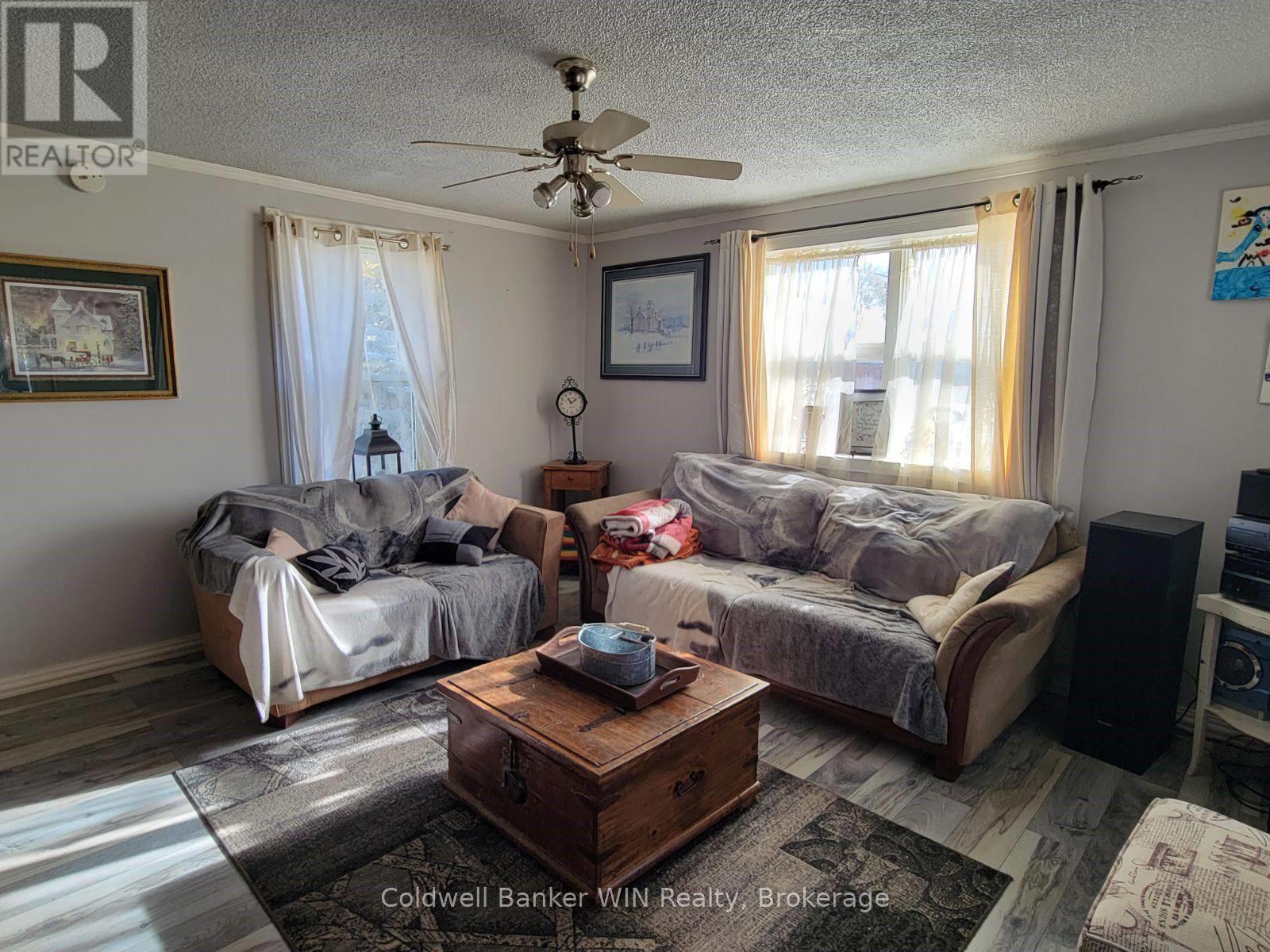 240 Egremont Street N, Wellington North, Ontario  N0G 2L2 - Photo 9 - X11893628