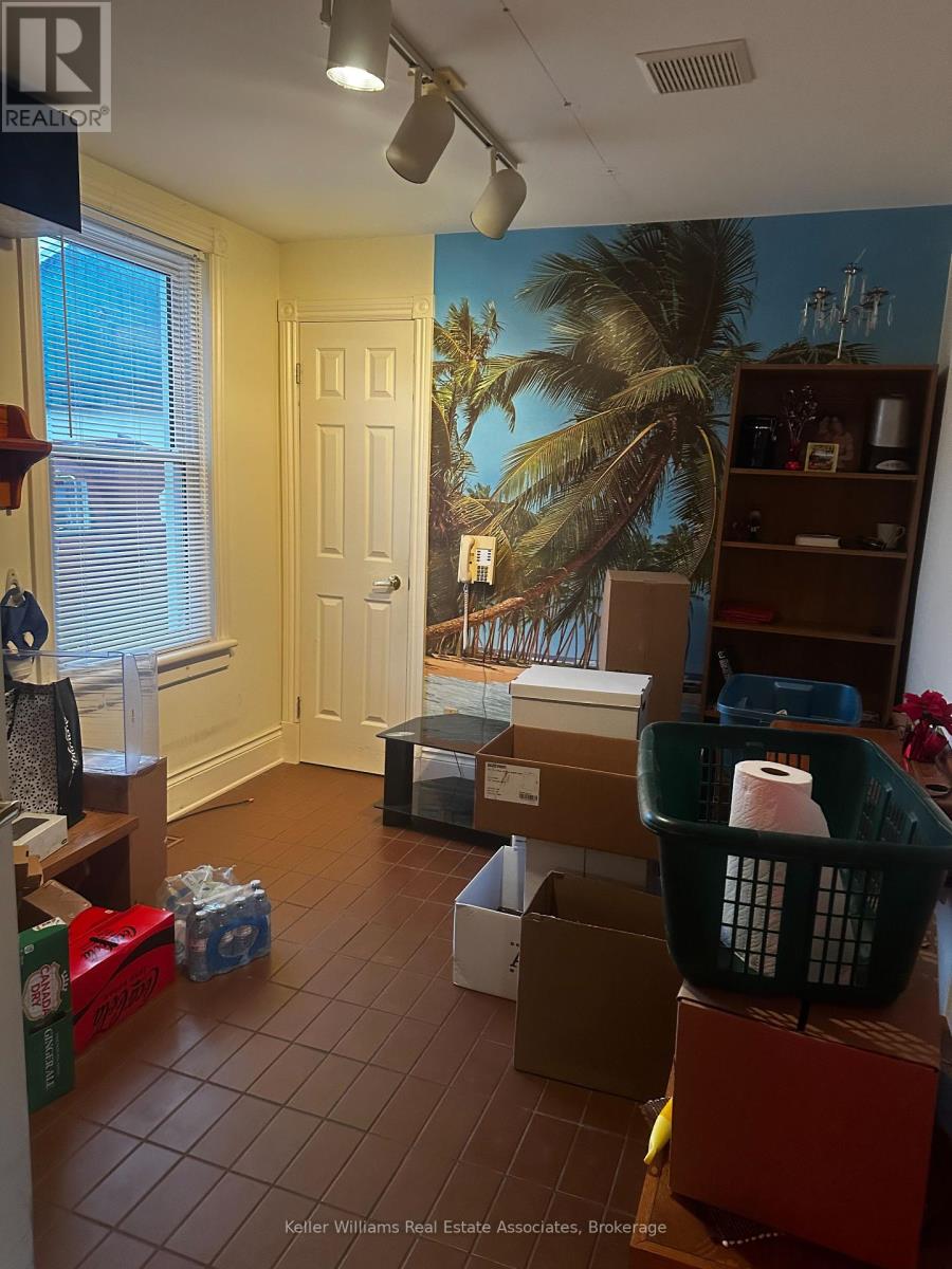 860 Muskoka Road S, Gravenhurst, Ontario  P1P 1K3 - Photo 15 - X11892220