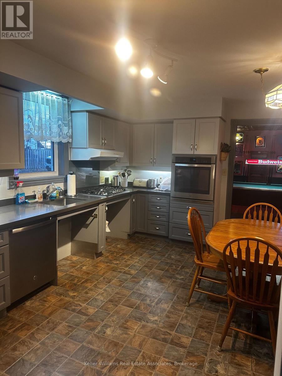 860 Muskoka Road S, Gravenhurst, Ontario  P1P 1K3 - Photo 16 - X11892220