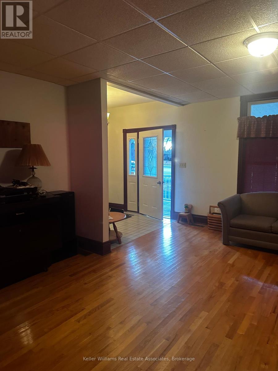 860 Muskoka Road S, Gravenhurst, Ontario  P1P 1K3 - Photo 17 - X11892220