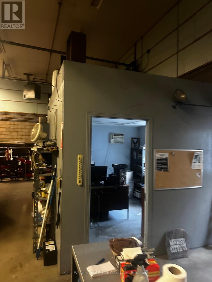 860 Muskoka Road S, Gravenhurst, Ontario  P1P 1K3 - Photo 25 - X11892220