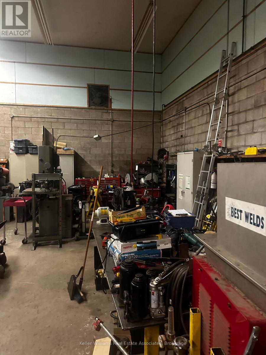 860 Muskoka Road S, Gravenhurst, Ontario  P1P 1K3 - Photo 28 - X11892220