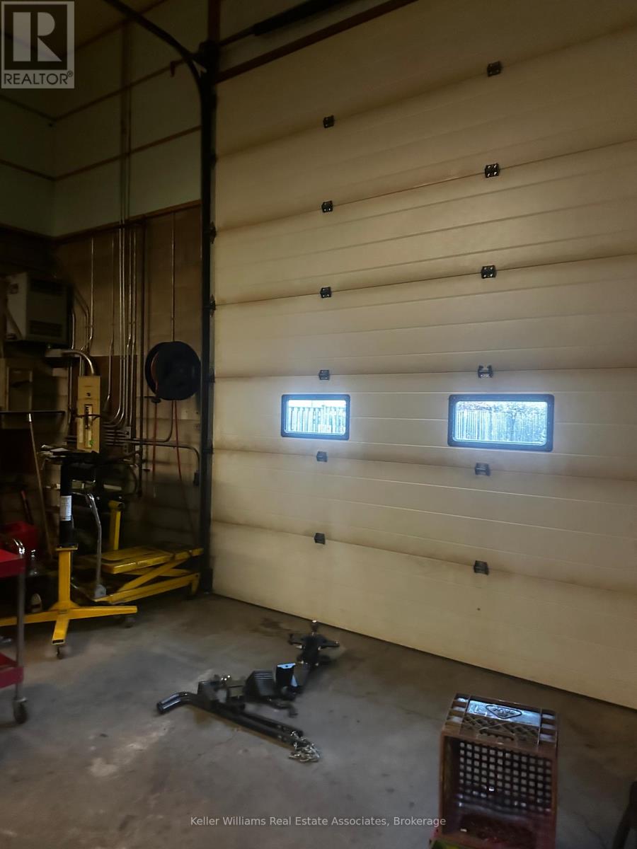 860 Muskoka Road S, Gravenhurst, Ontario  P1P 1K3 - Photo 29 - X11892220