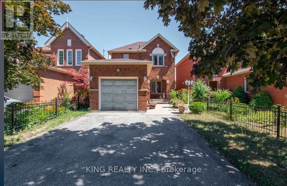 31 Letty Avenue, Brampton, Ontario  L6Y 4T3 - Photo 1 - W11893699