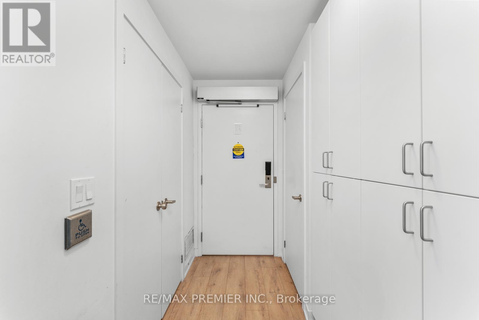 212 - 1800 Simcoe Street N, Oshawa, Ontario  L1G 0C2 - Photo 6 - E11893716