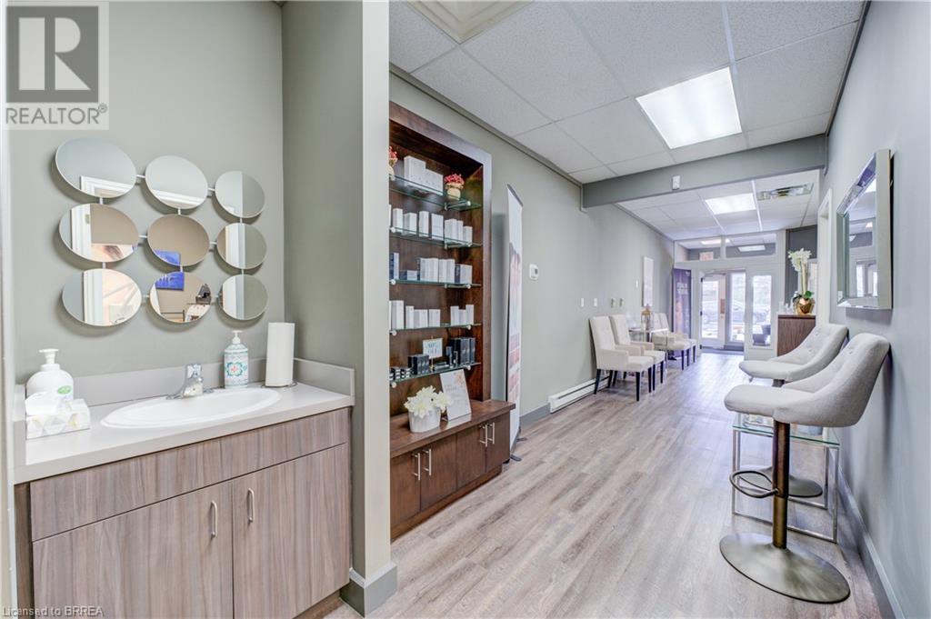 515 Park Road N Unit# 7a, Brantford, Ontario  N3R 7K8 - Photo 9 - 40682871