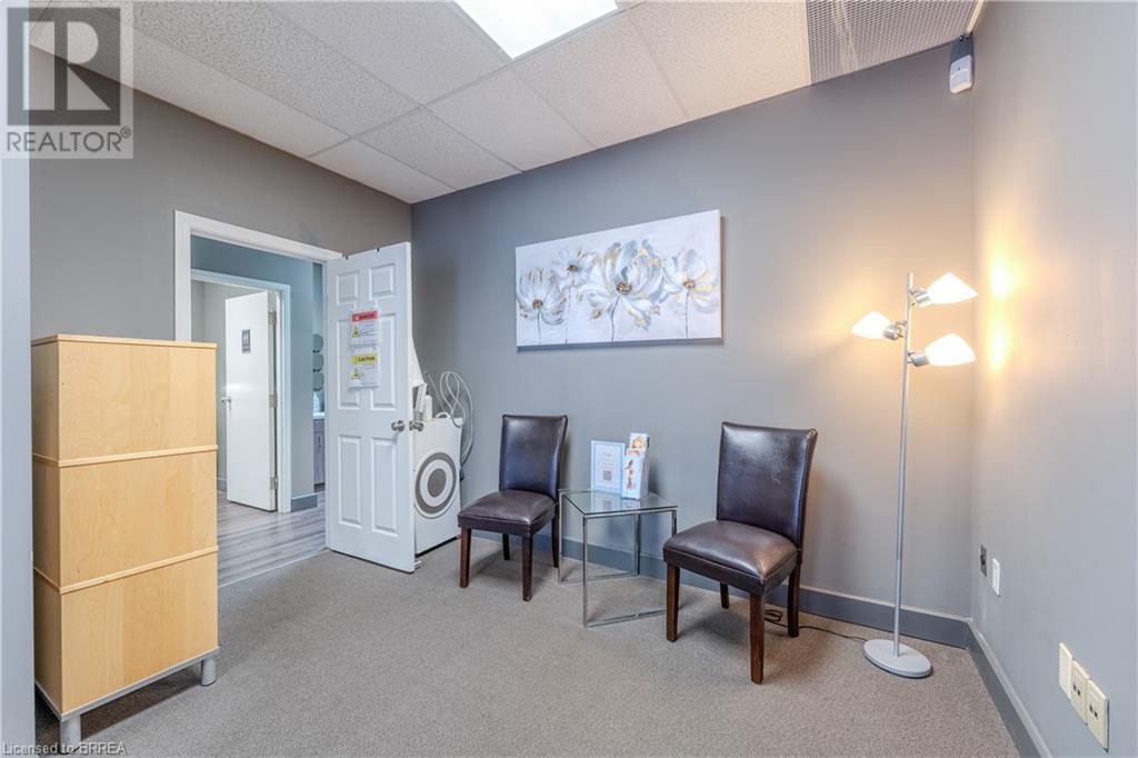 515 Park Road N Unit# 7a, Brantford, Ontario  N3R 7K8 - Photo 11 - 40682858