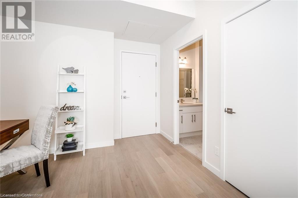 690 King Street W Unit# 403, Kitchener, Ontario  N2G 0B9 - Photo 3 - 40685411