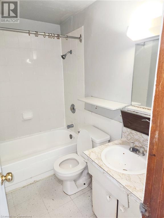 76 Brybeck Crescent Unit# 103, Kitchener, Ontario  N2M 2C6 - Photo 9 - 40684993