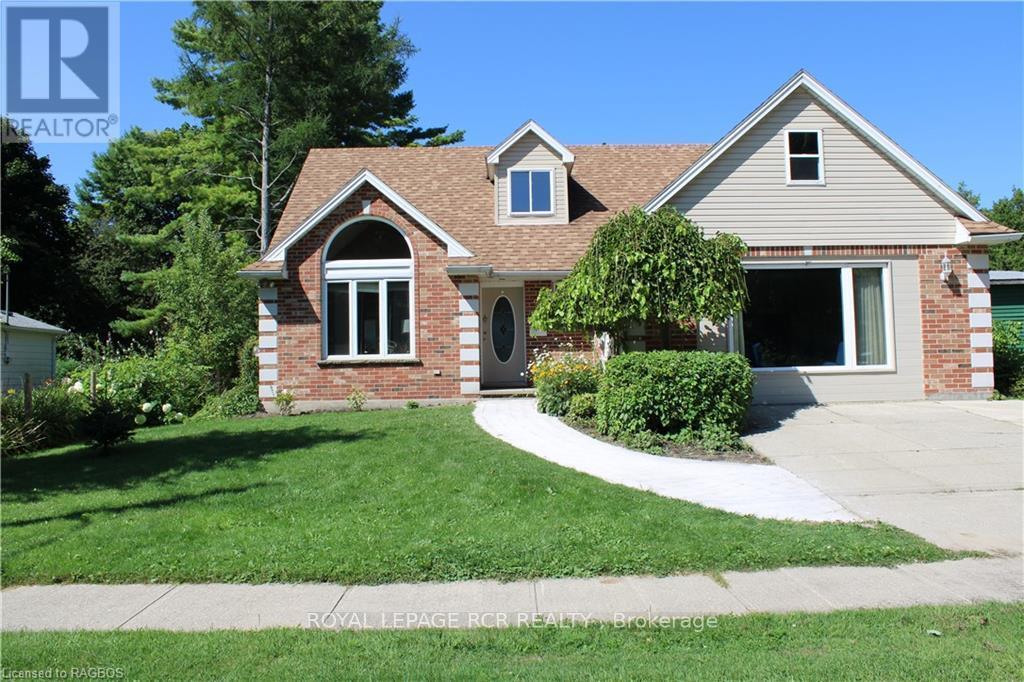 96 MAIN STREET, Northern Bruce Peninsula, Ontario