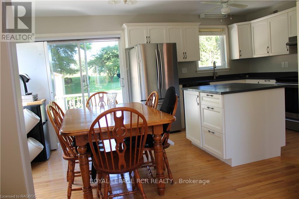 96 Main Street, Northern Bruce Peninsula, Ontario  N0H 1W0 - Photo 12 - X10848779