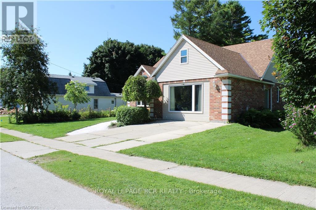 96 Main Street, Northern Bruce Peninsula, Ontario  N0H 1W0 - Photo 2 - X10848779