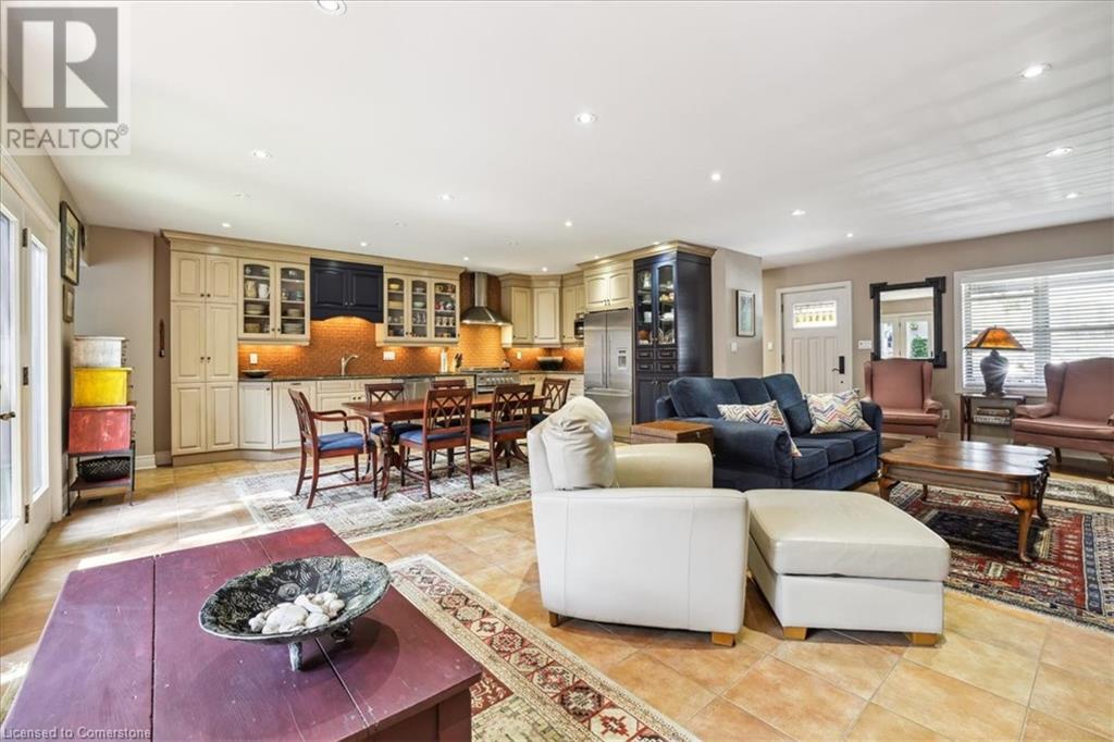 65 Queen Street, St. Catharines, Ontario  L2R 5G9 - Photo 6 - 40685403