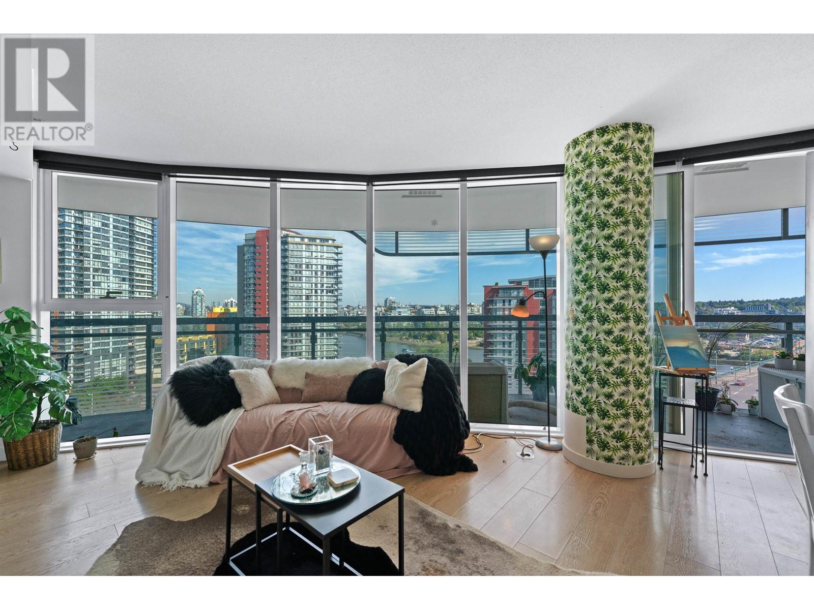 Listing Picture 11 of 26 : 1284 87 NELSON STREET, Vancouver / 溫哥華 - 魯藝地產 Yvonne Lu Group - MLS Medallion Club Member