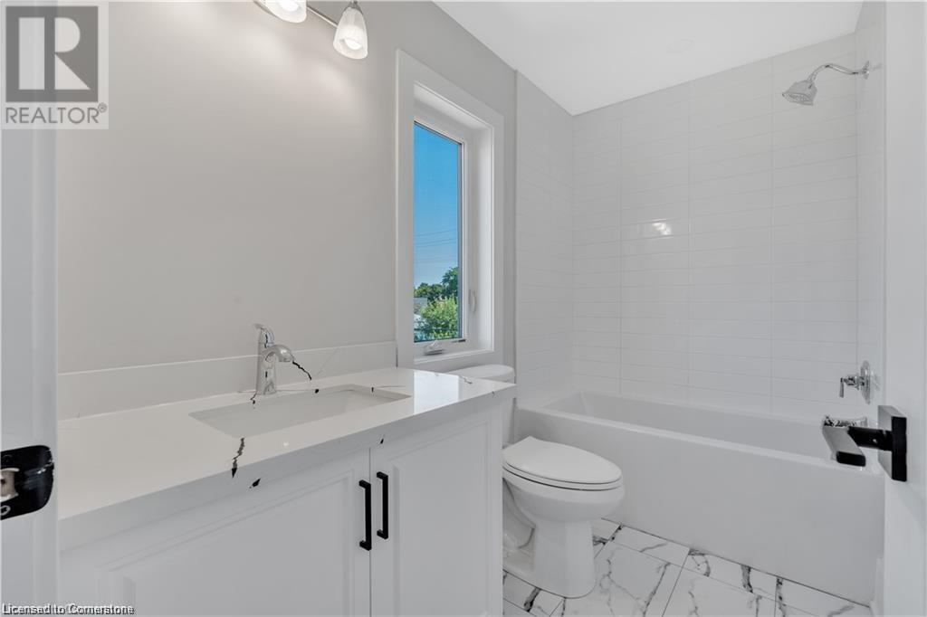 86 Beland Avenue N, Hamilton, Ontario  L8H 6L1 - Photo 30 - 40685425