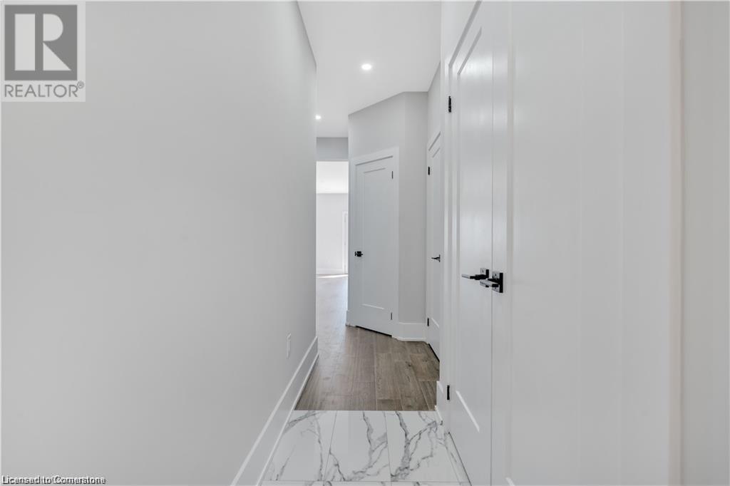 86 Beland Avenue N, Hamilton, Ontario  L8H 6L1 - Photo 6 - 40685425