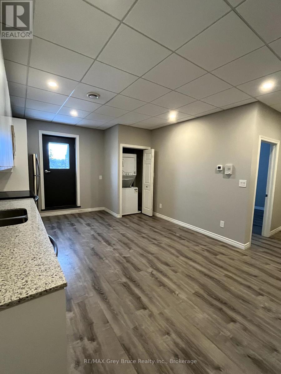 Unit B - 42 Sykes Street N, Meaford, Ontario  N4L 1V9 - Photo 3 - X11893809