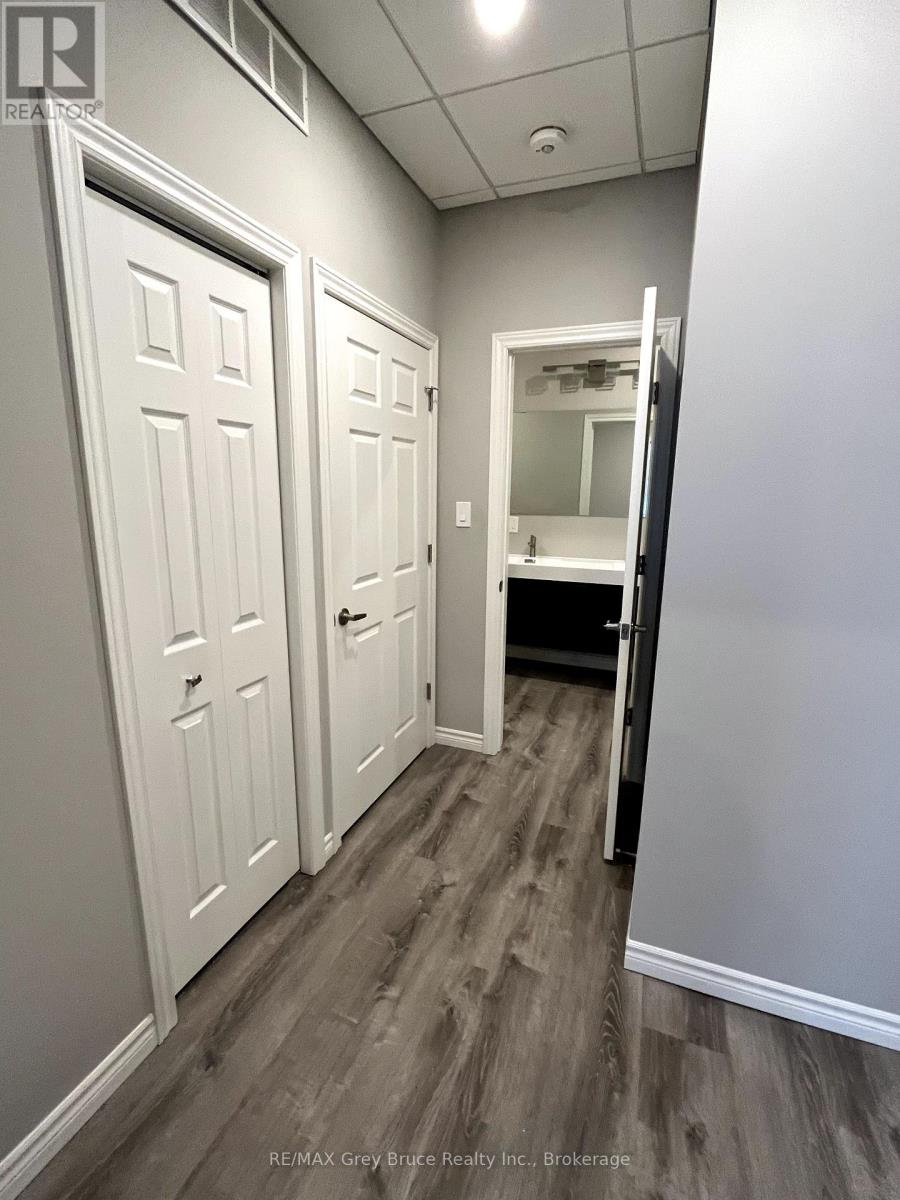 Unit B - 42 Sykes Street N, Meaford, Ontario  N4L 1V9 - Photo 6 - X11893809