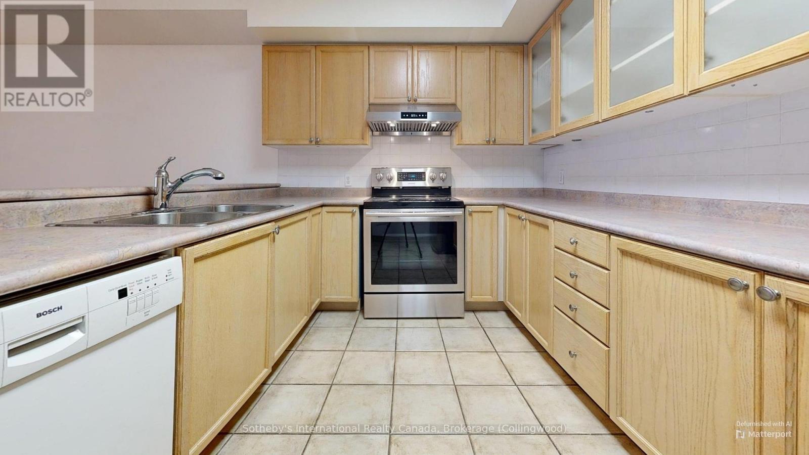 211 - 16 Raglan Street, Collingwood, Ontario  L9Y 4Y2 - Photo 10 - S10440455