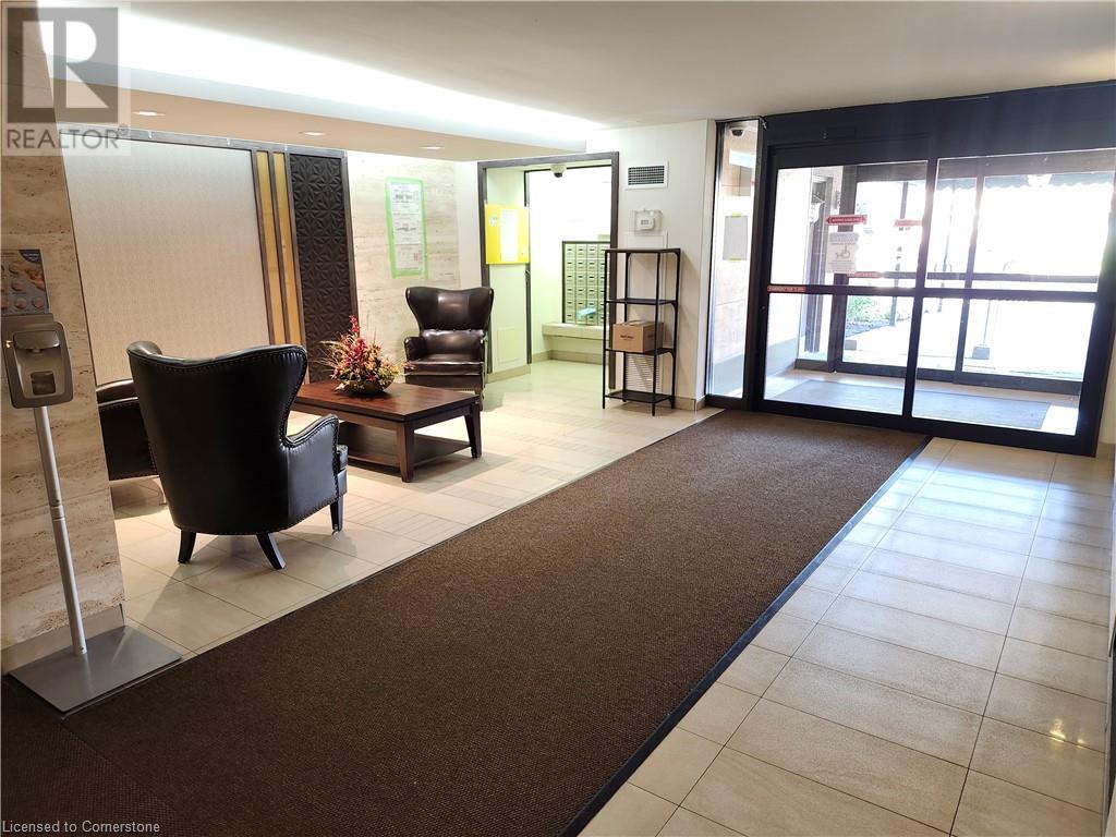 1415 Ghent Avenue Unit# 905, Burlington, Ontario  L7S 1X4 - Photo 3 - 40685426