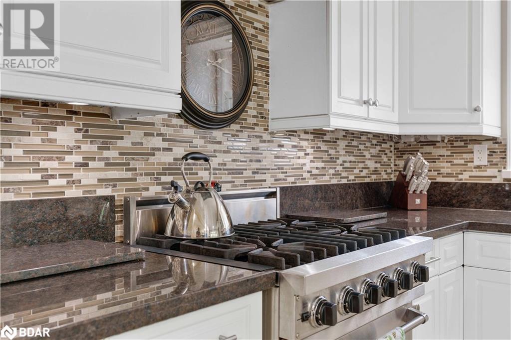 9 Bellevue Crescent, Barrie, Ontario  L4M 2S9 - Photo 12 - 40685327