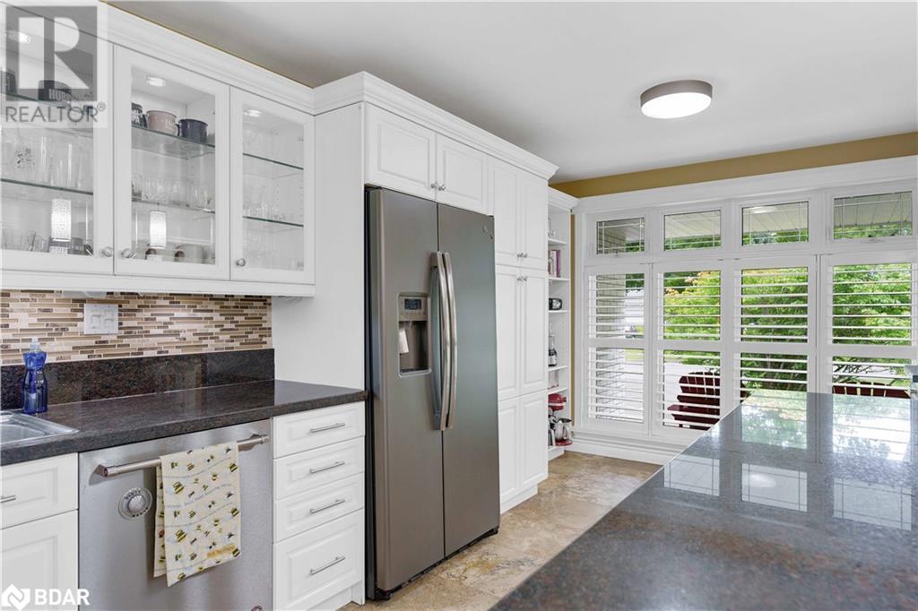 9 Bellevue Crescent, Barrie, Ontario  L4M 2S9 - Photo 18 - 40685327