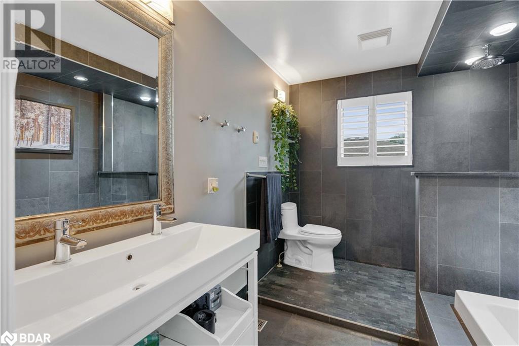 9 Bellevue Crescent, Barrie, Ontario  L4M 2S9 - Photo 23 - 40685327