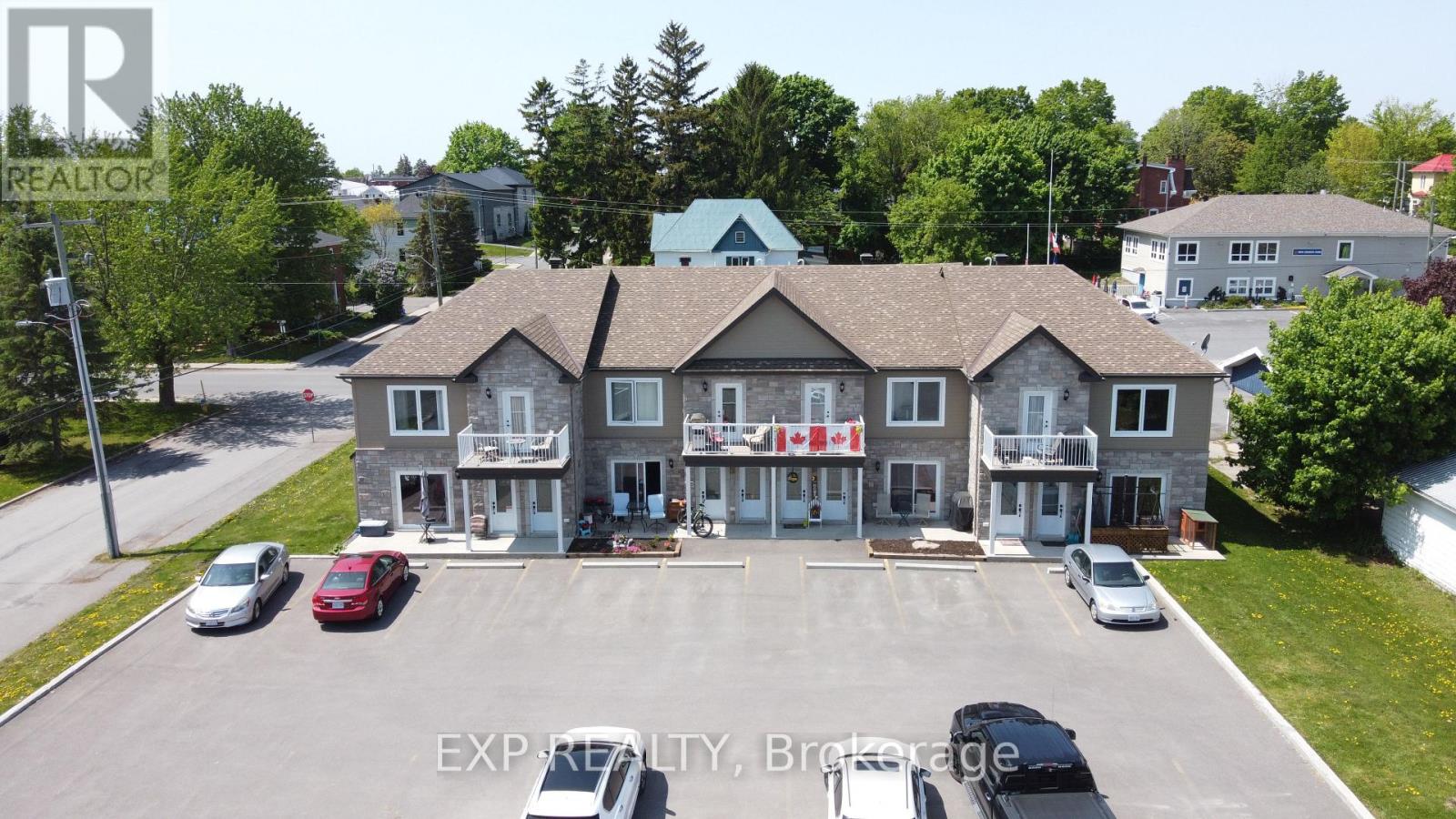 73 Kenyon Street E, North Glengarry, Ontario  K0C 1A0 - Photo 3 - X11893886