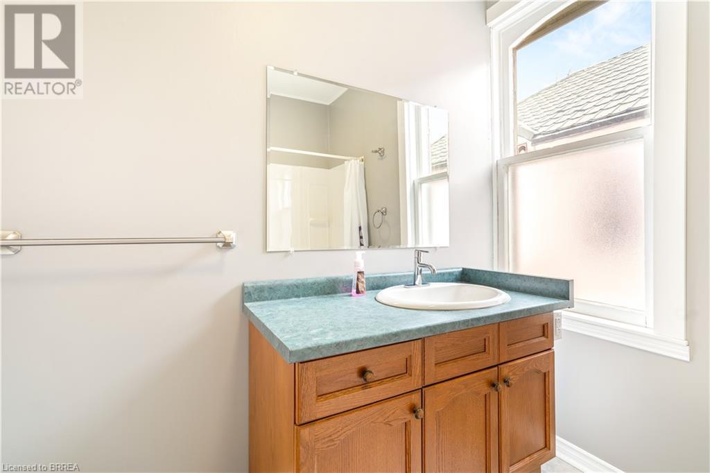 198 Sheridan Street, Brantford, Ontario  N3S 4P8 - Photo 15 - 40684452
