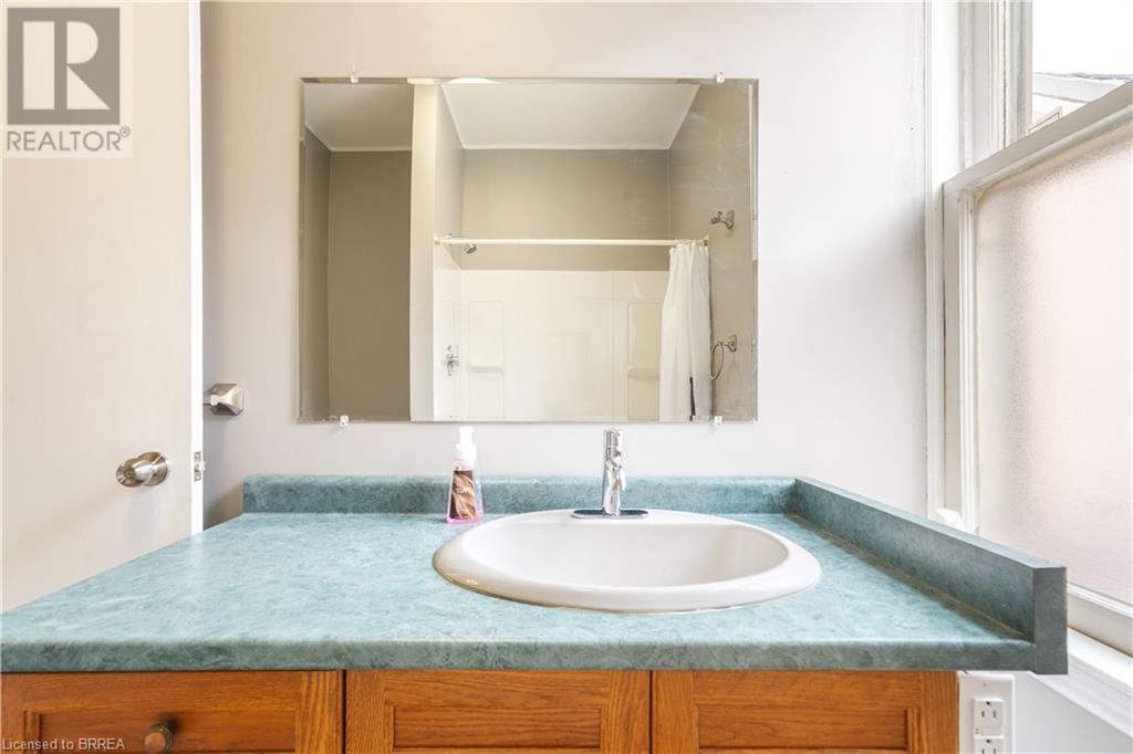 198 Sheridan Street, Brantford, Ontario  N3S 4P8 - Photo 16 - 40684452