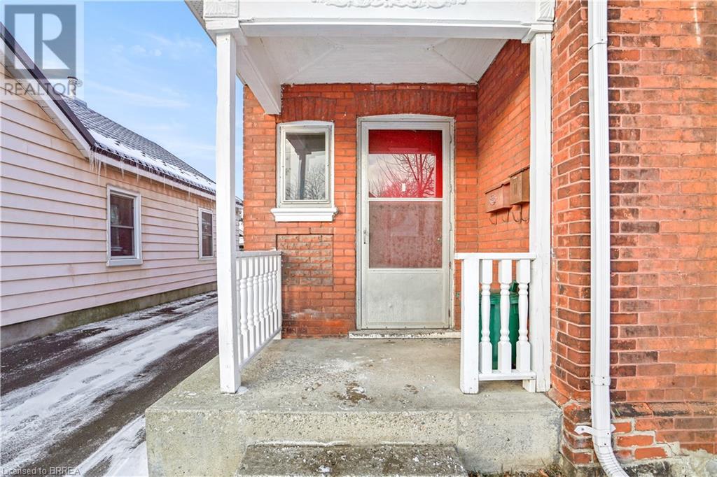 198 Sheridan Street, Brantford, Ontario  N3S 4P8 - Photo 5 - 40684452