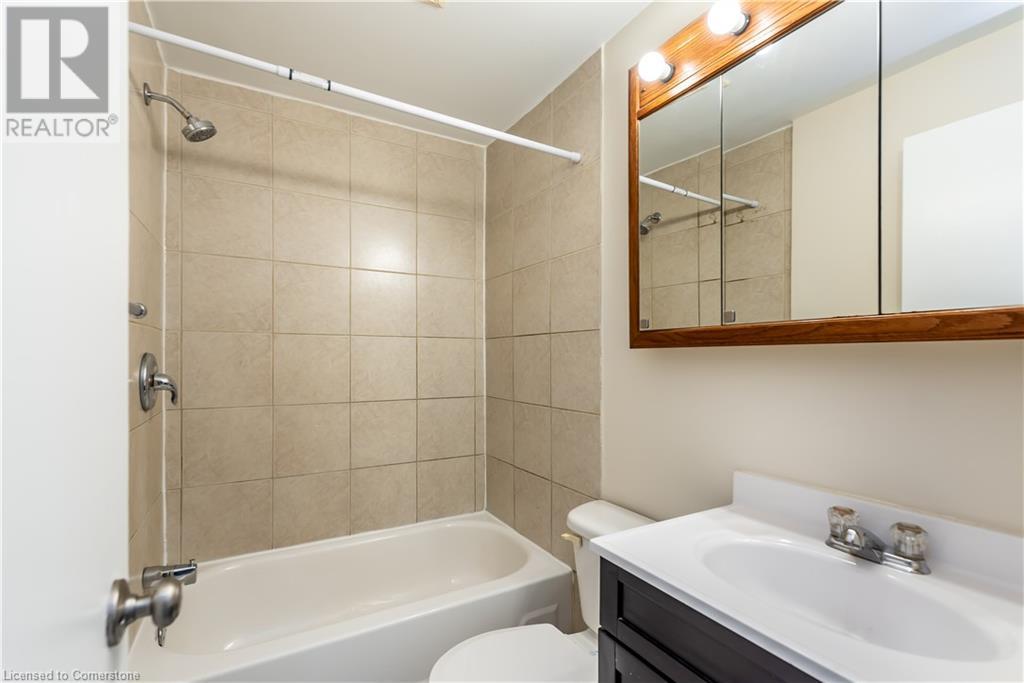 583 Cannon Street E Unit# 3, Hamilton, Ontario  L8L 2G5 - Photo 6 - 40685461