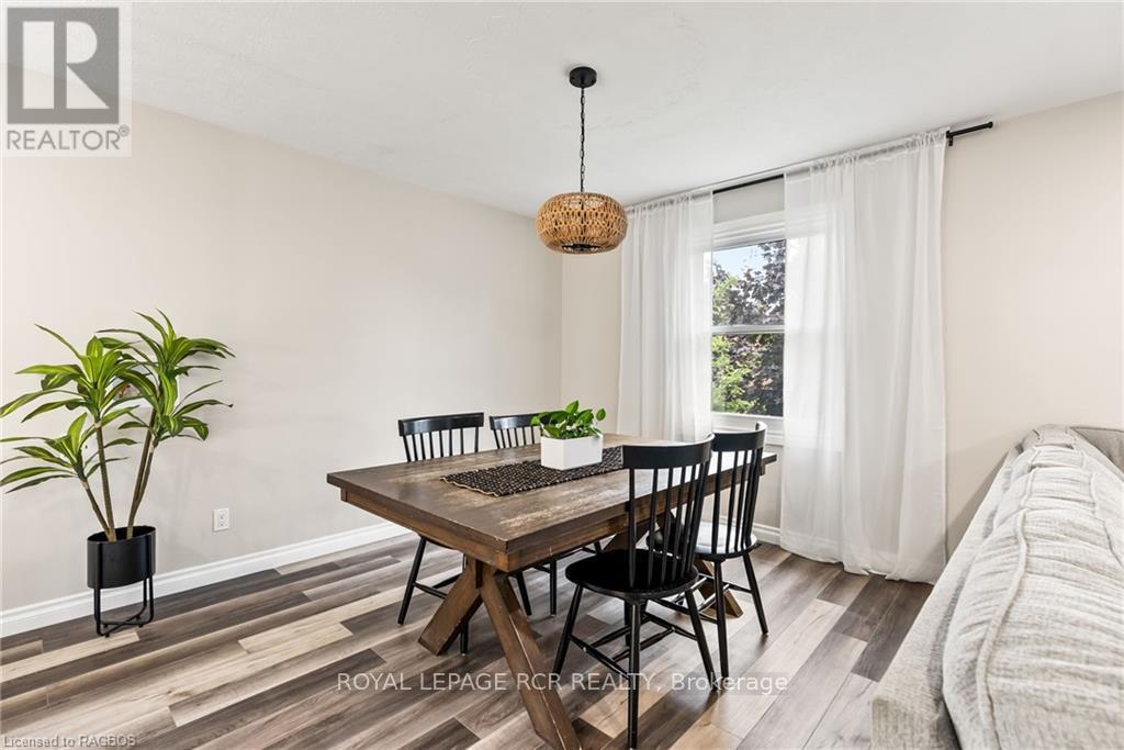 227 12th Avenue, Hanover, Ontario  N4N 2T1 - Photo 8 - X10847833