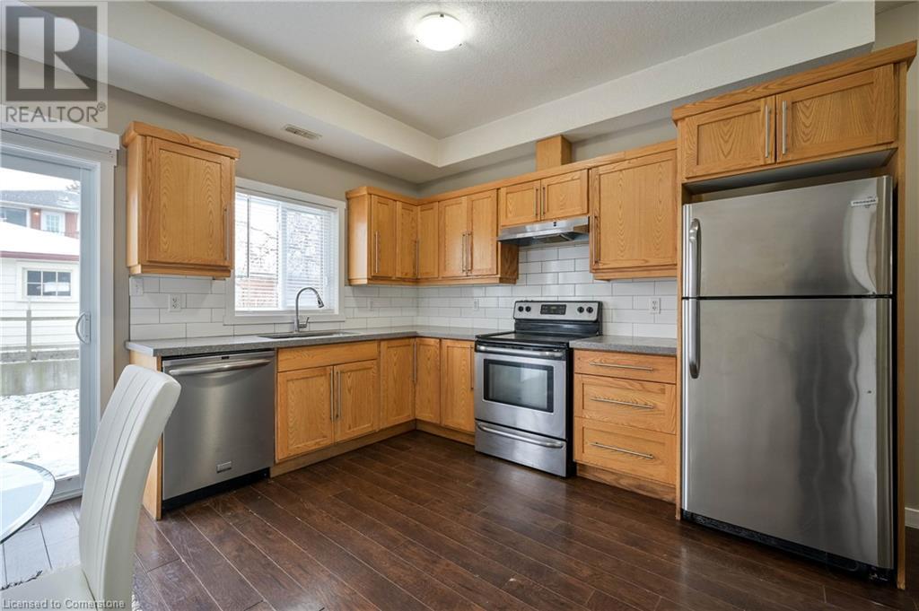 709 Frederick Street, Kitchener, Ontario  N2B 2B3 - Photo 10 - 40684793