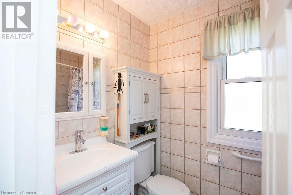 39 Brant Street, Oakville, Ontario L6K 2Z3 - Photo 12 - 40685362