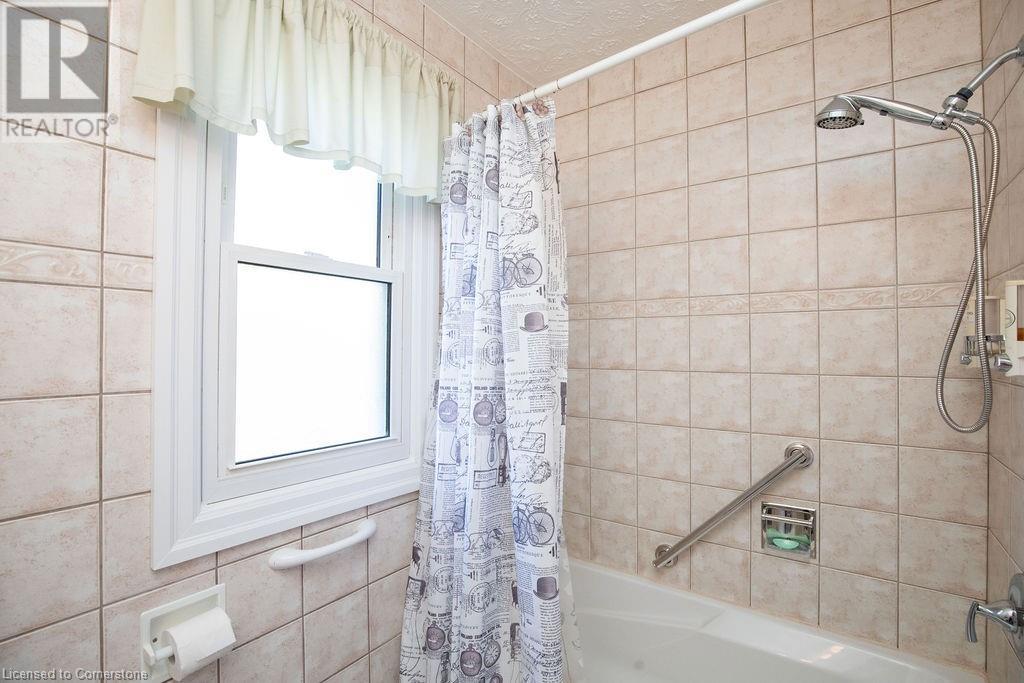 39 Brant Street, Oakville, Ontario L6K 2Z3 - Photo 13 - 40685362