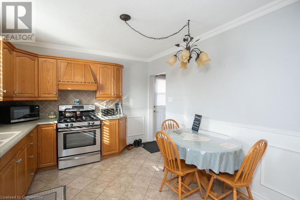 39 Brant Street, Oakville, Ontario L6K 2Z3 - Photo 19 - 40685362