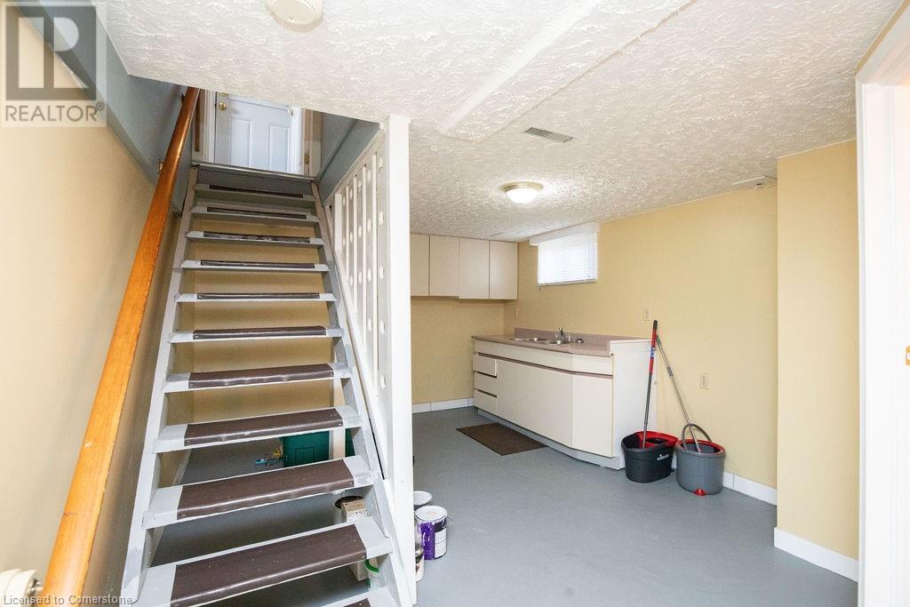 39 Brant Street, Oakville, Ontario L6K 2Z3 - Photo 20 - 40685362