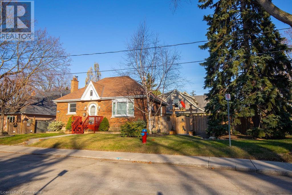 39 Brant Street, Oakville, Ontario L6K 2Z3 - Photo 3 - 40685362