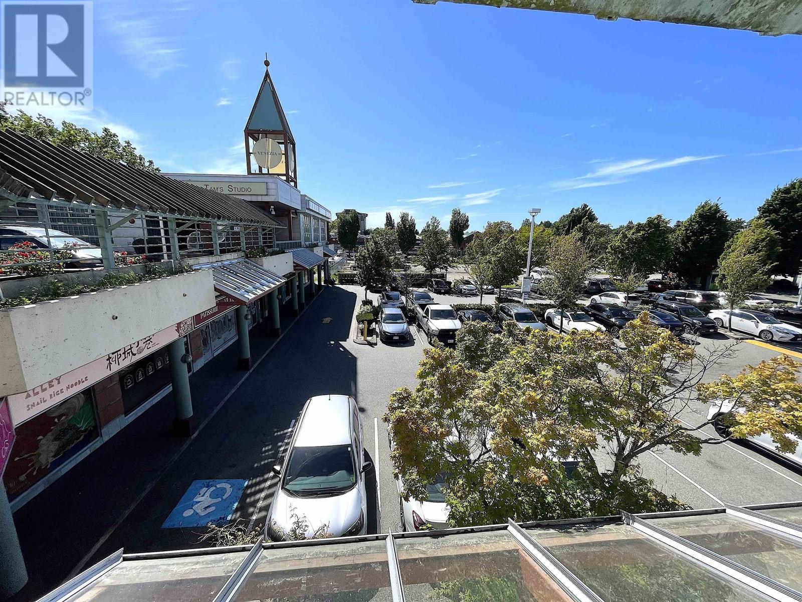 Listing Picture 8 of 11 : 2130 8580 ALEXANDRA ROAD, Richmond / 烈治文 - 魯藝地產 Yvonne Lu Group - MLS Medallion Club Member