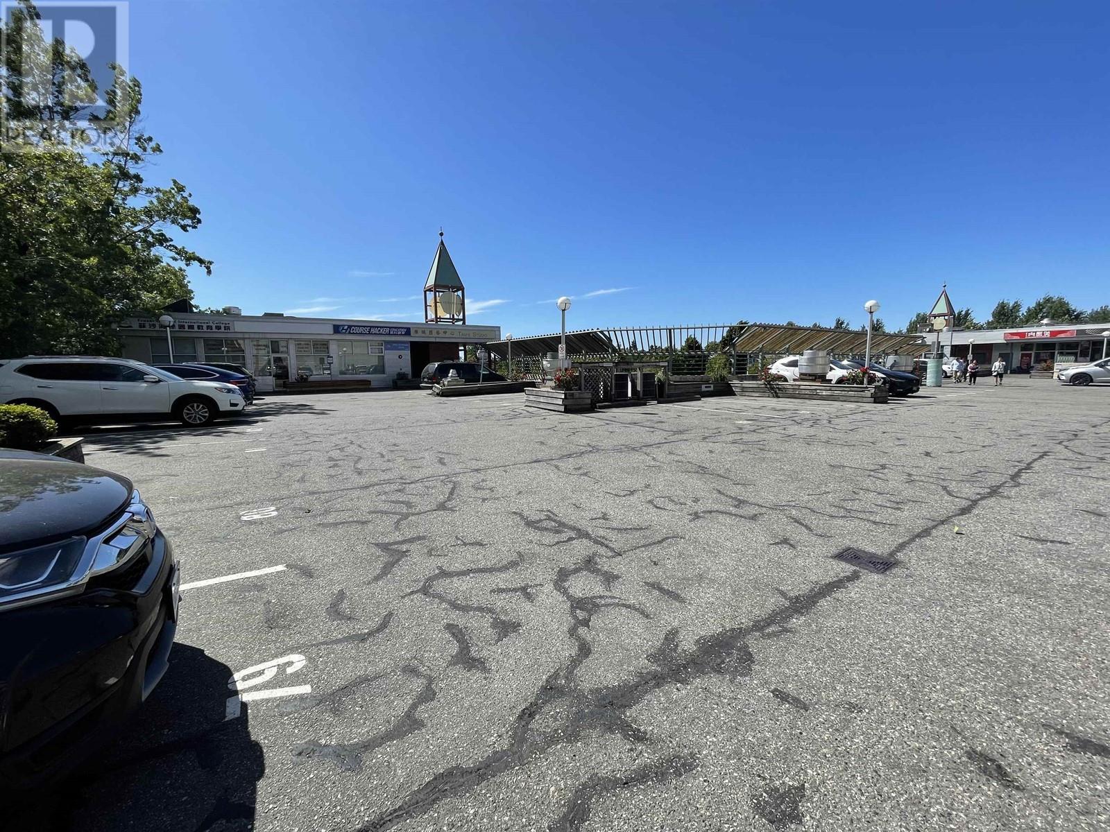 Listing Picture 9 of 11 : 2130 8580 ALEXANDRA ROAD, Richmond / 烈治文 - 魯藝地產 Yvonne Lu Group - MLS Medallion Club Member