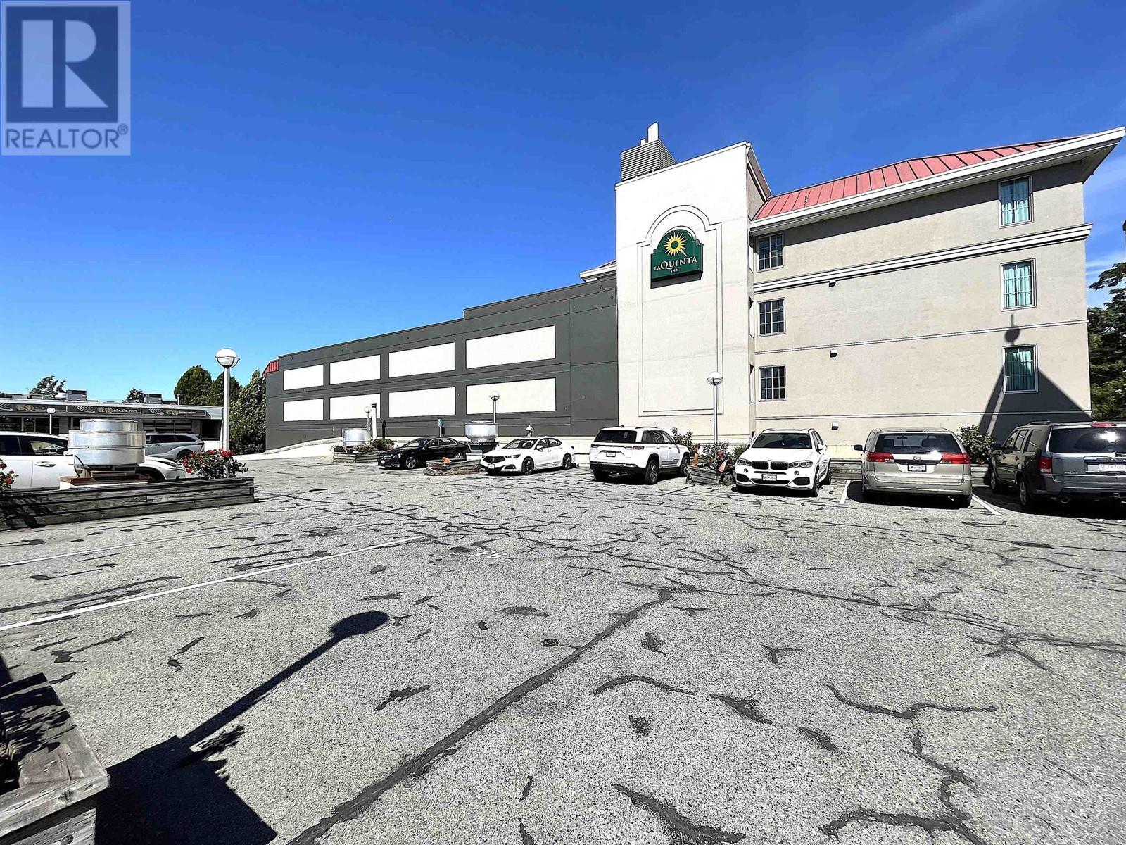 Listing Picture 11 of 11 : 2135 8580 ALEXANDRA ROAD, Richmond / 烈治文 - 魯藝地產 Yvonne Lu Group - MLS Medallion Club Member