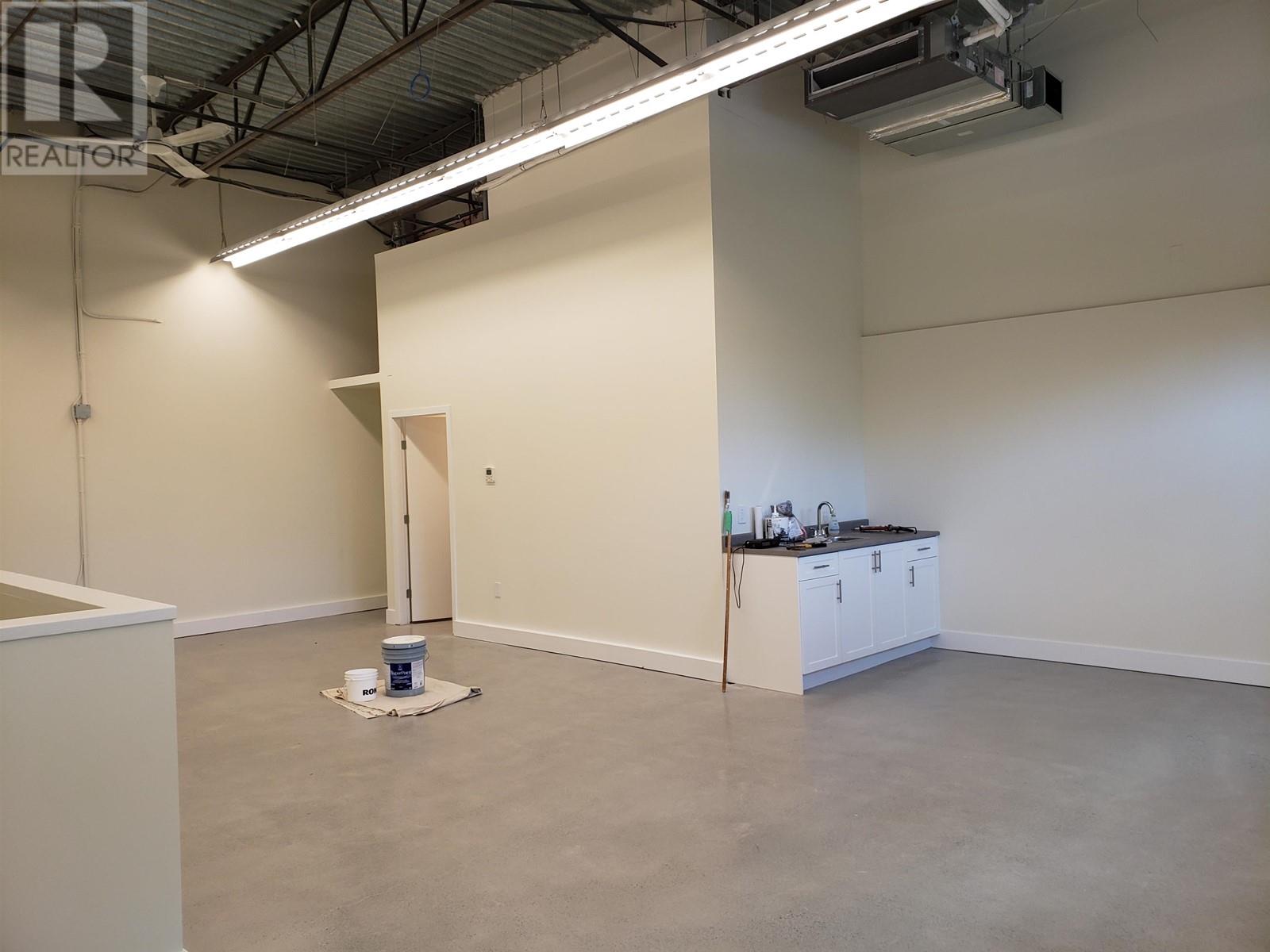 204n 2455 Dollarton Highway, North Vancouver, British Columbia  V7H 0A2 - Photo 3 - C8064481