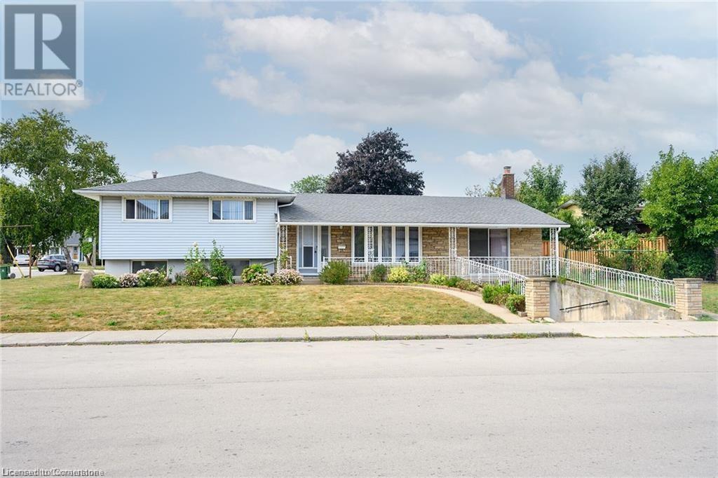 48 Crawford Drive, Hamilton, Ontario  L8H 2P1 - Photo 3 - 40685311