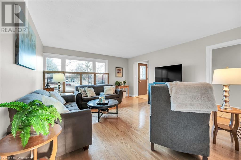 2398 Maryvale CourtBurlington, Ontario  L7P 2P2 - Photo 8 - 40685328